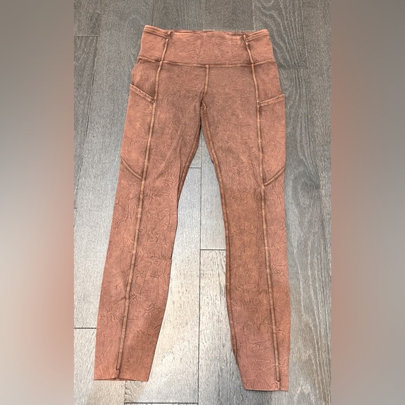 Lululemon Fast and Free High Rise Tight 25” Ice Wash Brown Earth Size 6 - Picture 2 of 3
